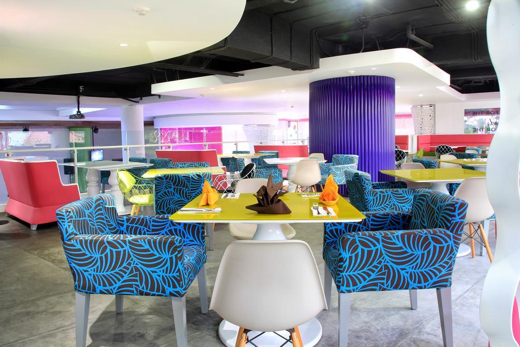 Berry Glee Thematic Hotel Кута Экстерьер фото