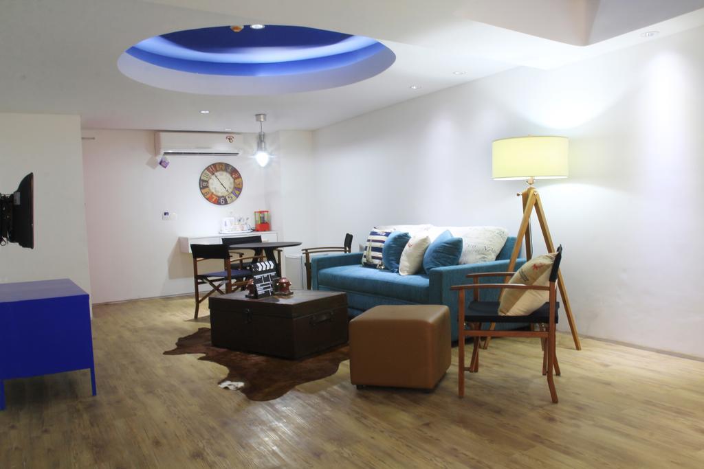 Berry Glee Thematic Hotel Кута Экстерьер фото